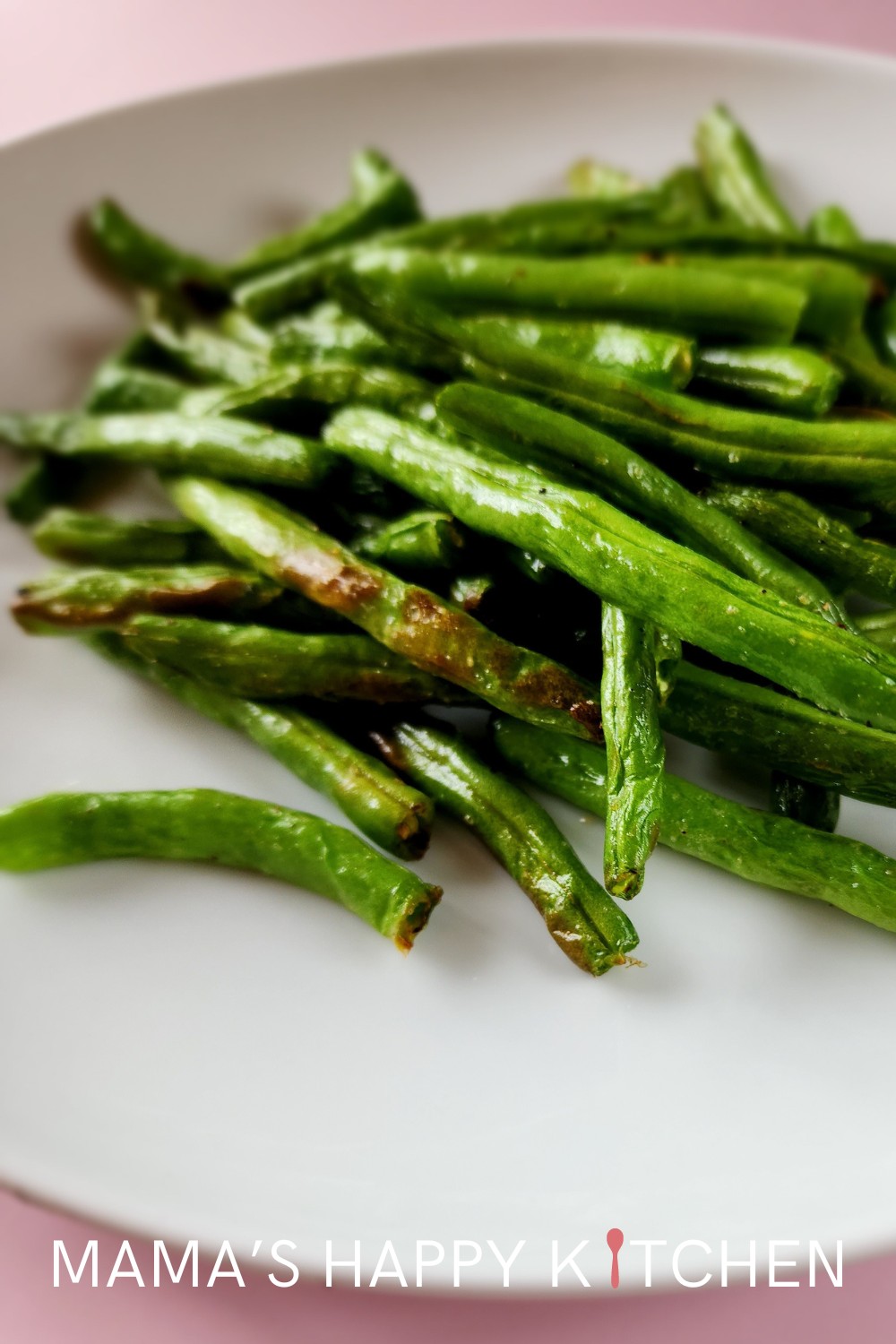 Every summer, I harvest so many green beans from my garden. This air fryer green beans recipe is super simple to make to use up that great bounty. I love fresh green beans (I also love canned green beans, too!), and I throw them into everything. There is just something so satisfying about eating something that you've grown yourself. Green beans are also healthy. In just 10 minutes, you have a delicious snack, side dish, or appetizer. You can even freeze fresh green beans and air fry those too!
