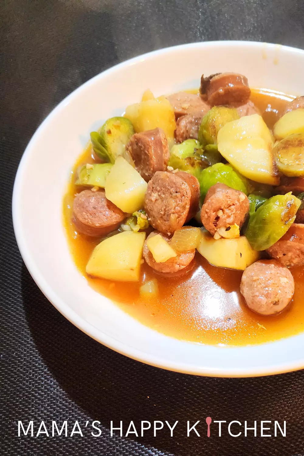 Discover a comforting and easy-to-prepare Sausage Potato Meal recipe, perfect for family dinners. This one-skillet dish brings together savory sausages and hearty potatoes, offering a blend of rich flavors and satisfying textures. It's an ideal choice for those seeking a quick yet delicious meal, with the added bonus of being adaptable to various dietary needs. #HomeCooking #OnePanMeal #EasyRecipes #FamilyDinner #HeartyMeal #SausageRecipe #PotatoLovers #WeeknightDinner #DinnerIdeas