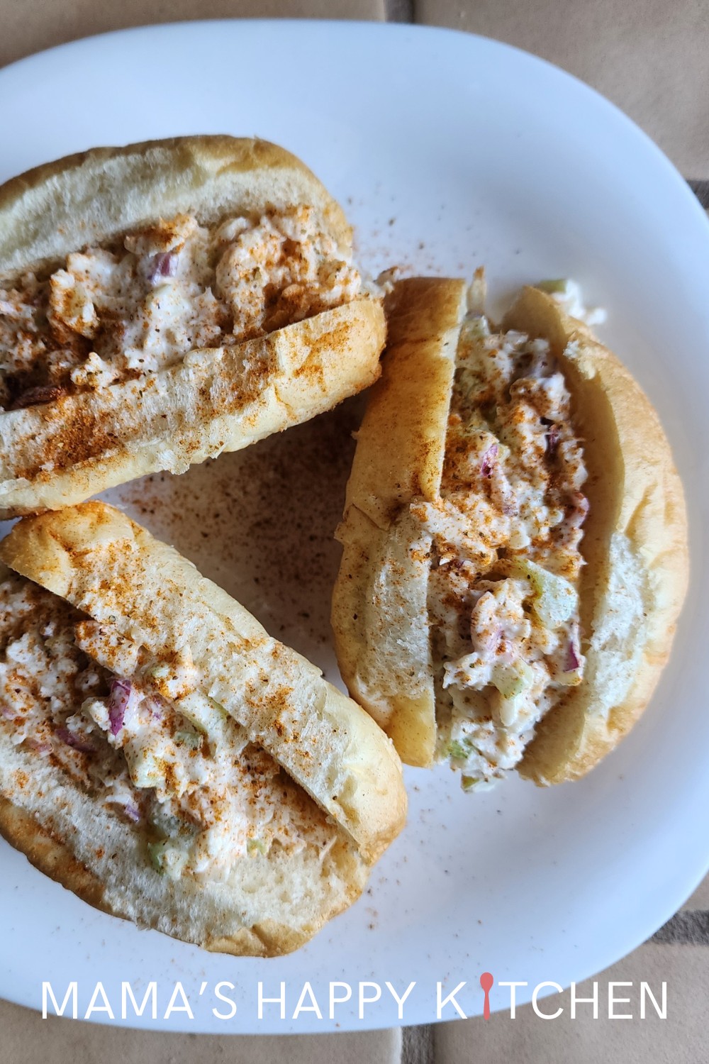 Today, I am remaking a lobster salad into a simple crab salad recipe with some of that Old Bay seasoning. Crabs weren't a thing in Massachusetts. It was lobster, lobster, and more lobster with an occasional side of lobster. But when I moved to Pennsylvania, it's all about the crabs and Old Bay seasoning. So this crab salad sandwich was made to remind me of home, but with crab instead of lobster. :) I made it with mayonnaise, lump crab meat, and a good healthy dose of Old Bay.