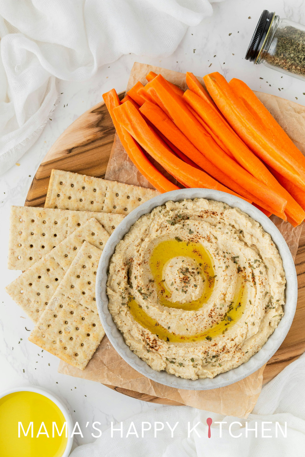 I love hummus, but the food prices lately are out of control. It's so easy to make, though, so try out this easy homemade hummus recipe without tahini!