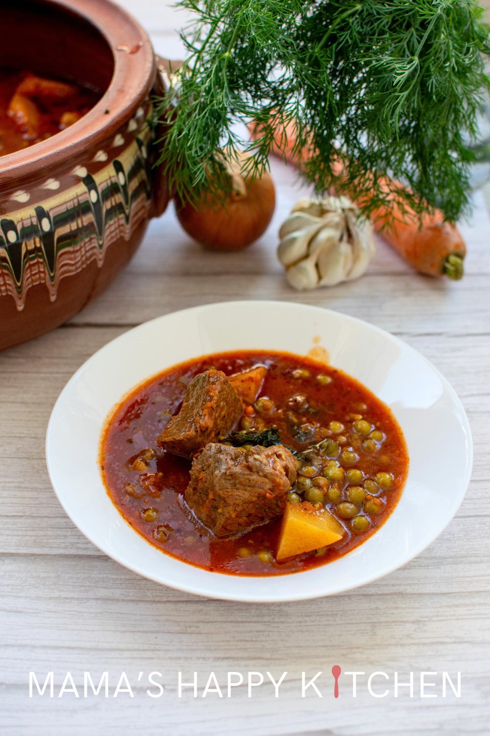 This veal stew recipe with potatoes and peas is a nutritious and delicious. I have a love affair with soups and stews. Throw me up some of that liquid yumminess with a good bread, and I am in culinary bliss. Veal is a lean meat, which makes it a great stew candidate. 여러분 (everyone in Korean), this meat is so tender that it breaks apart with your fork. Add the potatoes and peas, and gently bake at a low temperature. Cook in a Dutch oven, a cast iron pot, or in a slow cooker for a delicious meal.